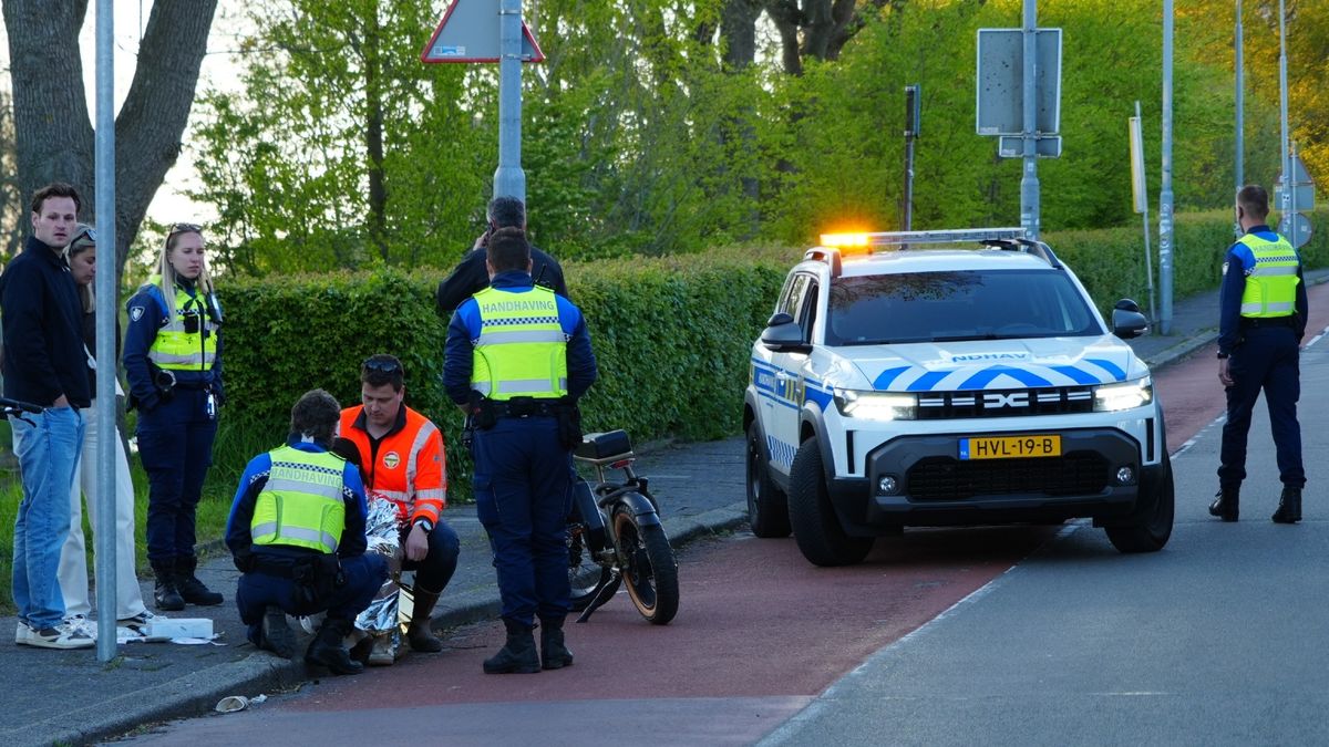 112-nieuws zondag 26 april: Autobrand in Alteveer • Fietser komt hard te vallen in Stad