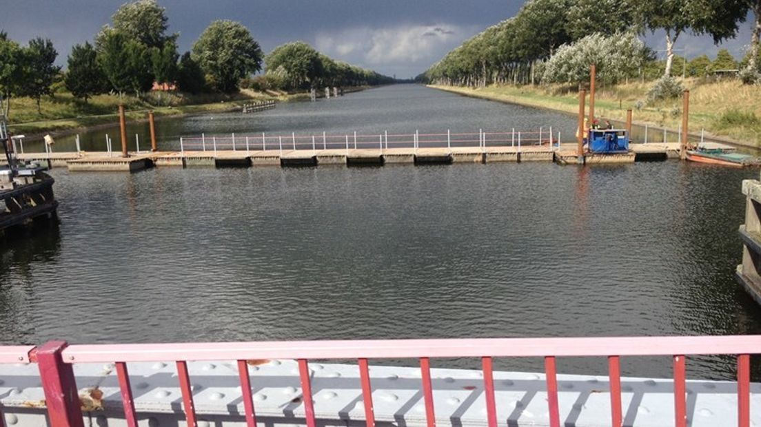 De tijdelijke brug in Oost-Souburg zag er zo uit.