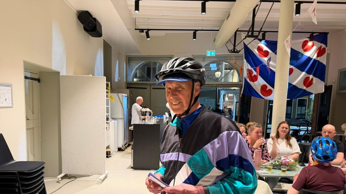Laatste fietser was om 23.32 uur in Bolsward | Isa en Demi binnen: 