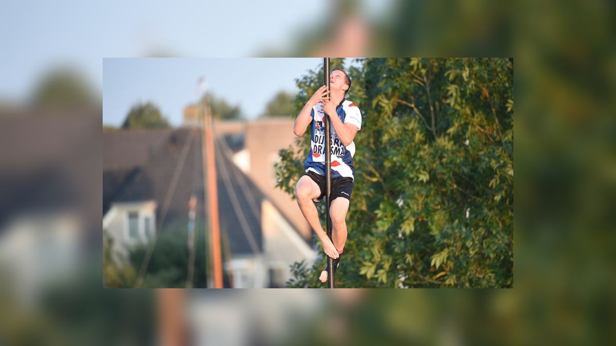 Junior Wisse Broekstra springt het verst in IJlst, Sytse Bokma wint bij senioren