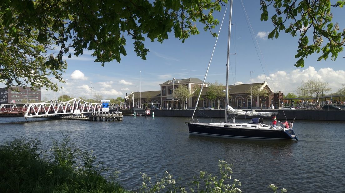 Extra kosten voor Stationsbrug lopen in de miljoenen