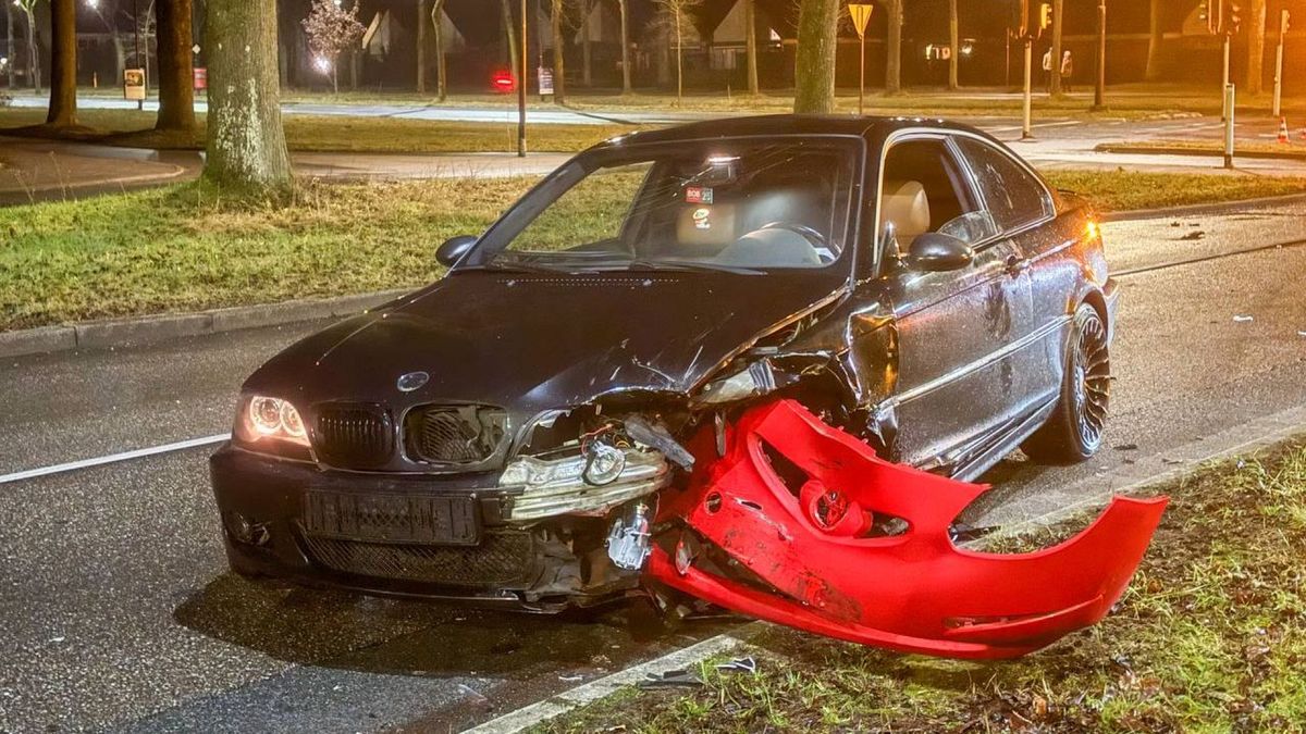 Bestuurder onder invloed bij zwaar ongeluk in Apeldoorn