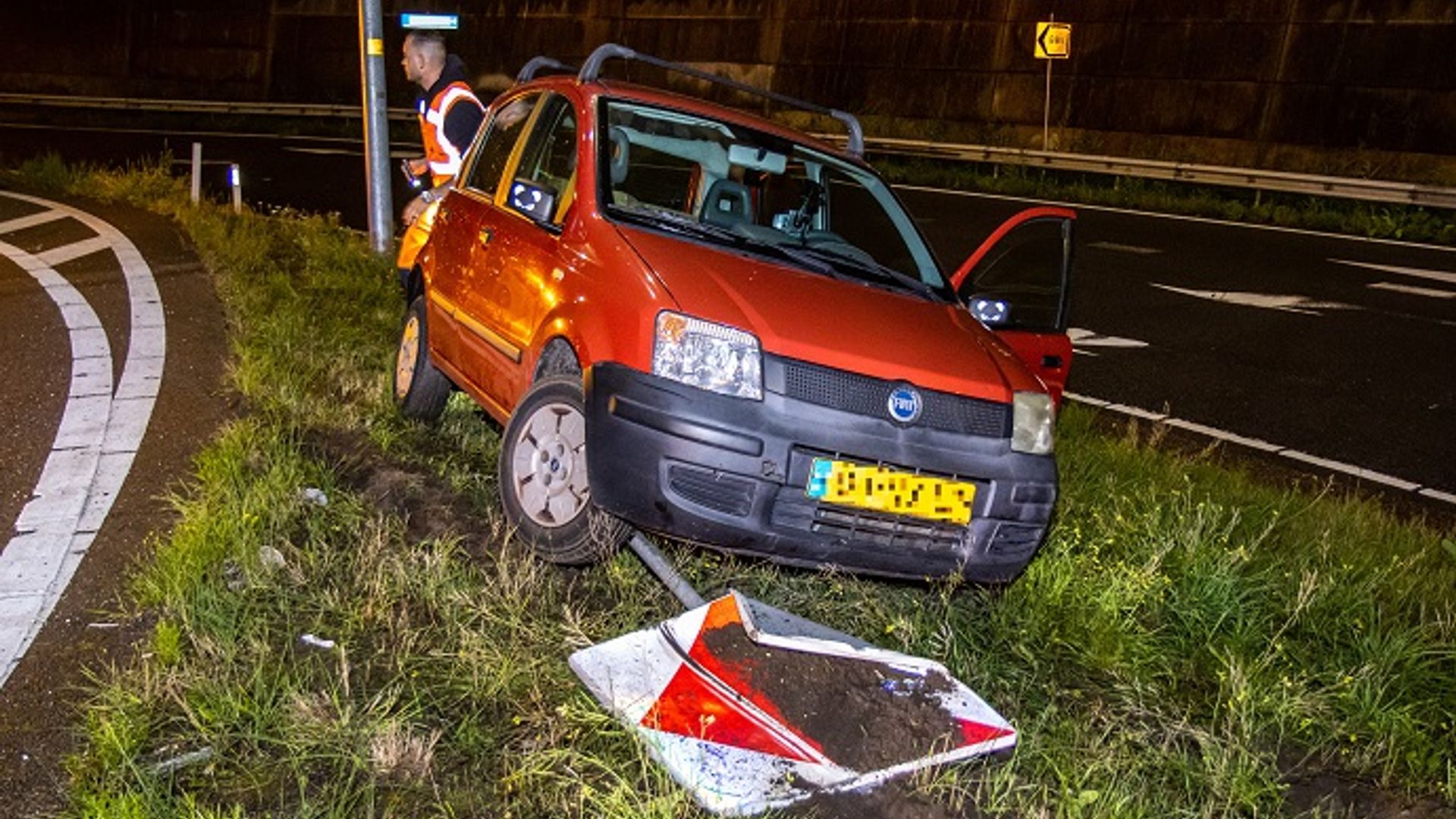 112-nieuws: Beschonken Bestuurder Vliegt Uit De Bocht | Politie Lost ...