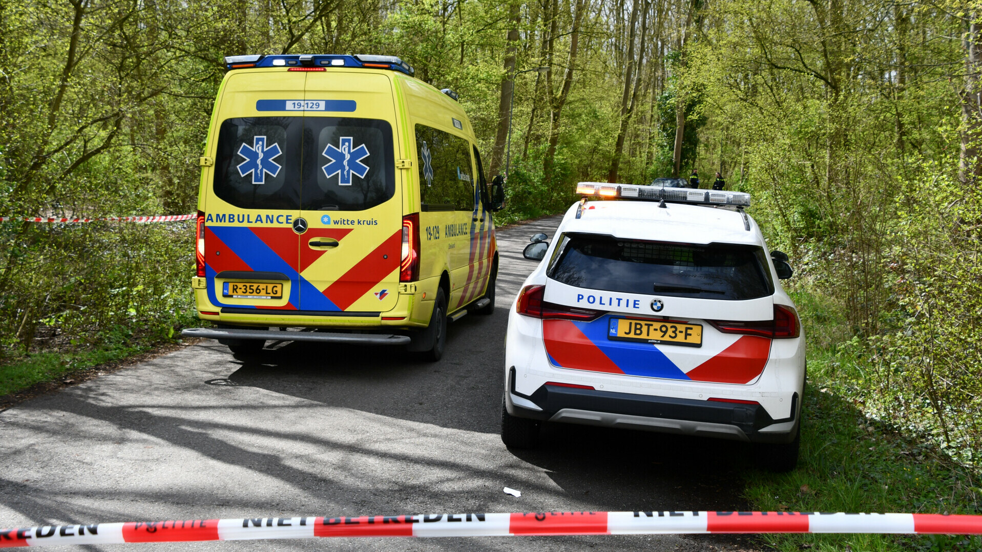 Vrouw gewond na steekpartij, dader nog niet gevonden