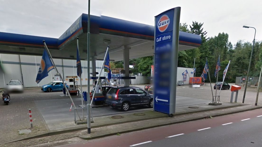 Het tankstation in Emmen (Rechten: Google Maps)