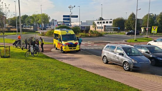 Aanrijding op rotonde in Doetinchem. Aanrijding op rotonde in Doetinchem.