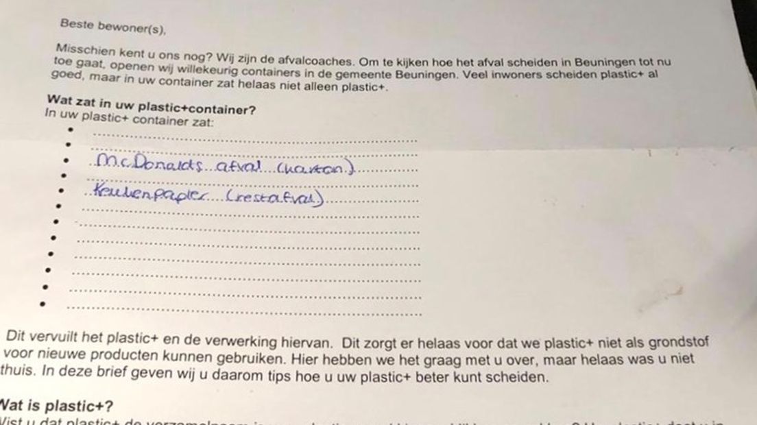 'Er wordt niet voldaan aan alle eisen van de AVG', stelt de gemeente Beuningen na een klacht over de afvalcoaches in de gemeente. De afvalcoaches zijn per direct gestopt met het registreren van persoonsgegevens.