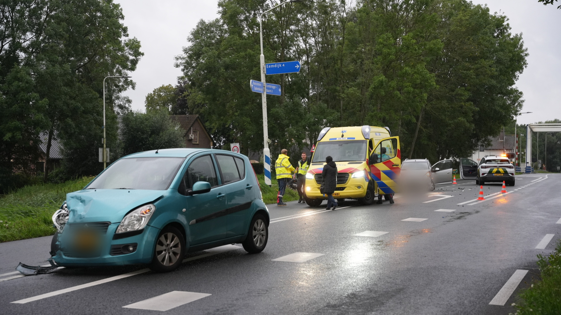 112-nieuws: Auto's botsen op elkaar | Man (40) vermist in Rhenen