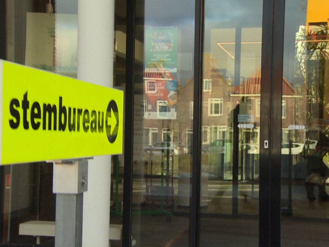 Een van de stembureaus in Voorne aan Zee