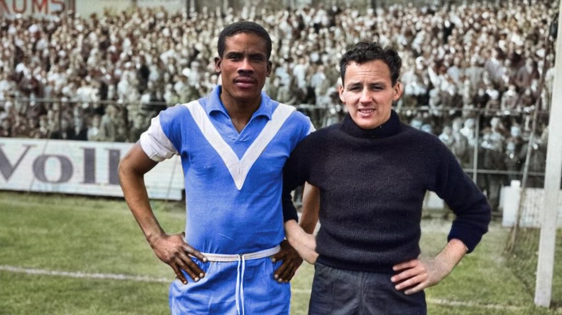 Michel Kruin als speler van Elinkwijk, met doelman Joop van der Schilden