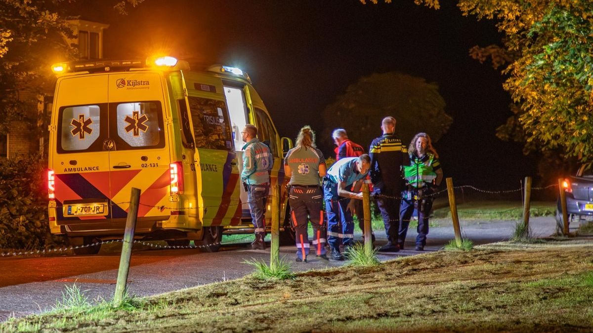 Zwaargewonde (23) bij eenzijdig ongeluk in Noardburgum