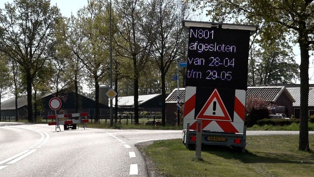 Afsluiting N801 zorgt voor extra drukte: ‘Je kunt het dorp soms niet goed in en uit’