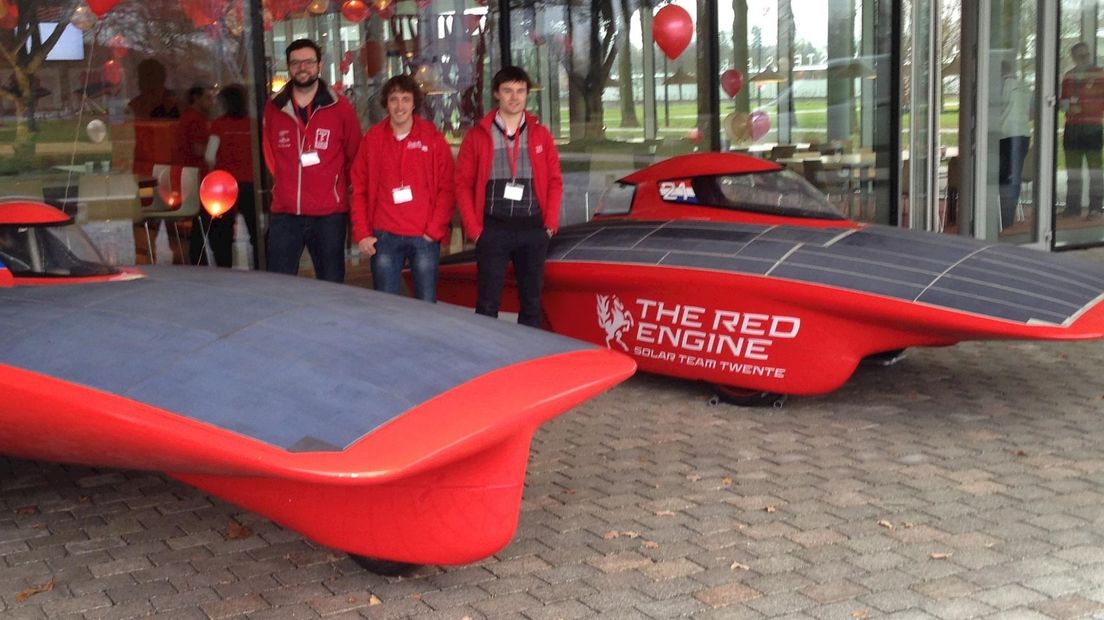 De meest recente zonne-auto's: Ferrari-rood