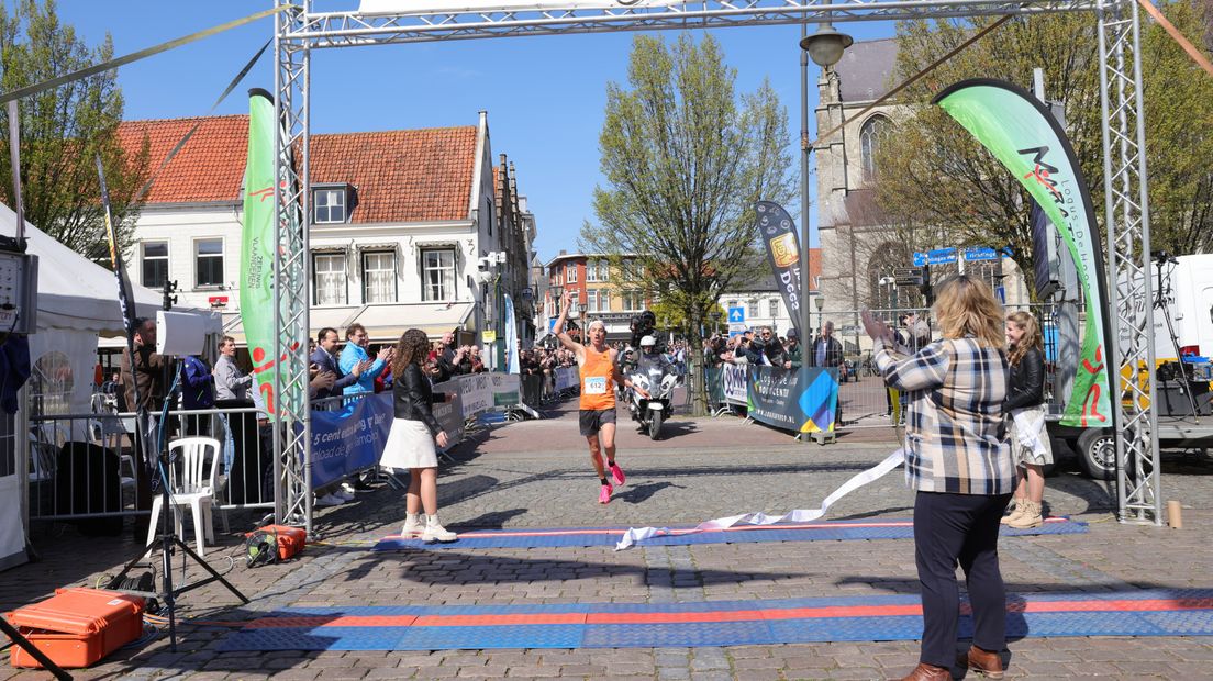Van der Lugt wint met Marathon Zeeuws-Vlaanderen met grote overmacht