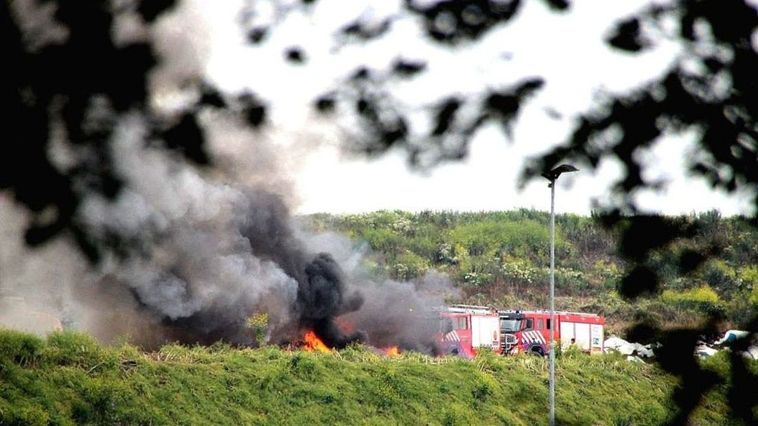 In een berg afval bij afvalverwerker Attero in Wilp brak brand uit.