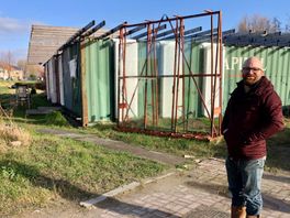 Vincent bouwt een droomhuis van zeecontainers, maar wordt flink op de proef gesteld