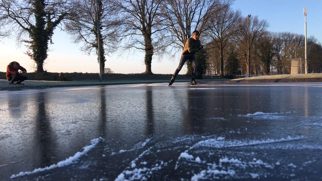 De ijsvloer in Noordlaren (Rechten: Frits Emmelkamp/RTV Drenthe)