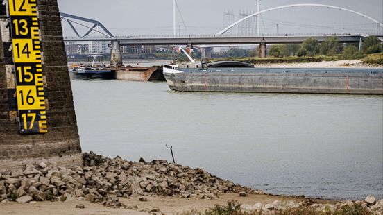 ‘Zo extreem nog nooit meegemaakt’, schippers varen bijna op de tast