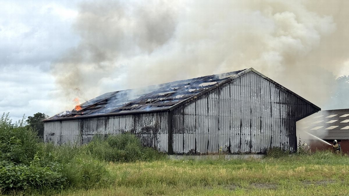 Brand in een schuur aan de Esweg bij Tynaarlo