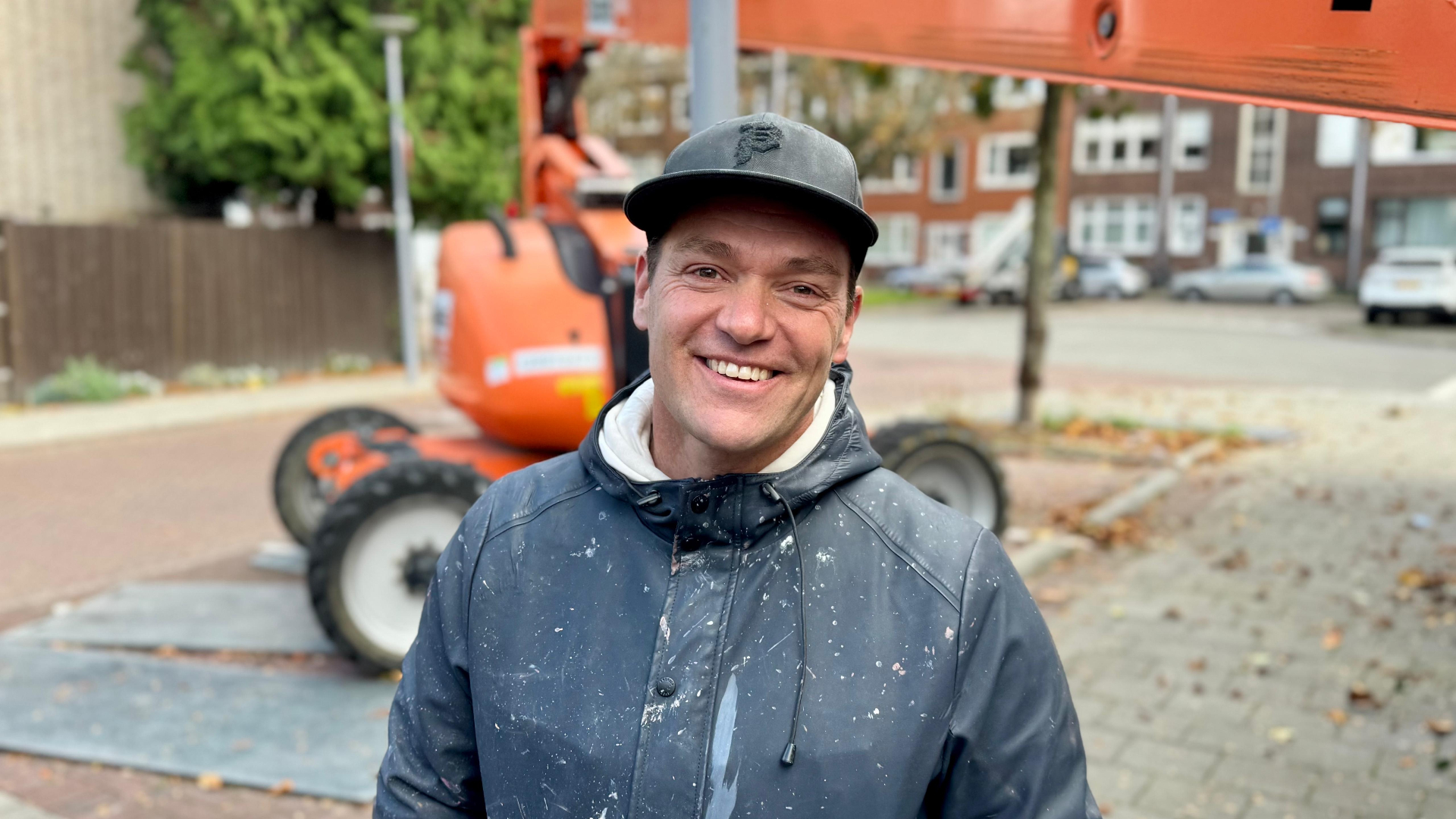 Muralist Ricardo van Zwol.