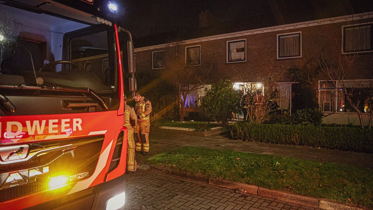 Explosion and Fire at House in Roden: Young People Seen Fleeing, Police Investigating