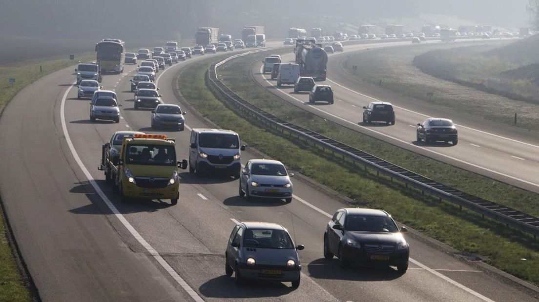 File op A1 richting Markelo (archieffoto)