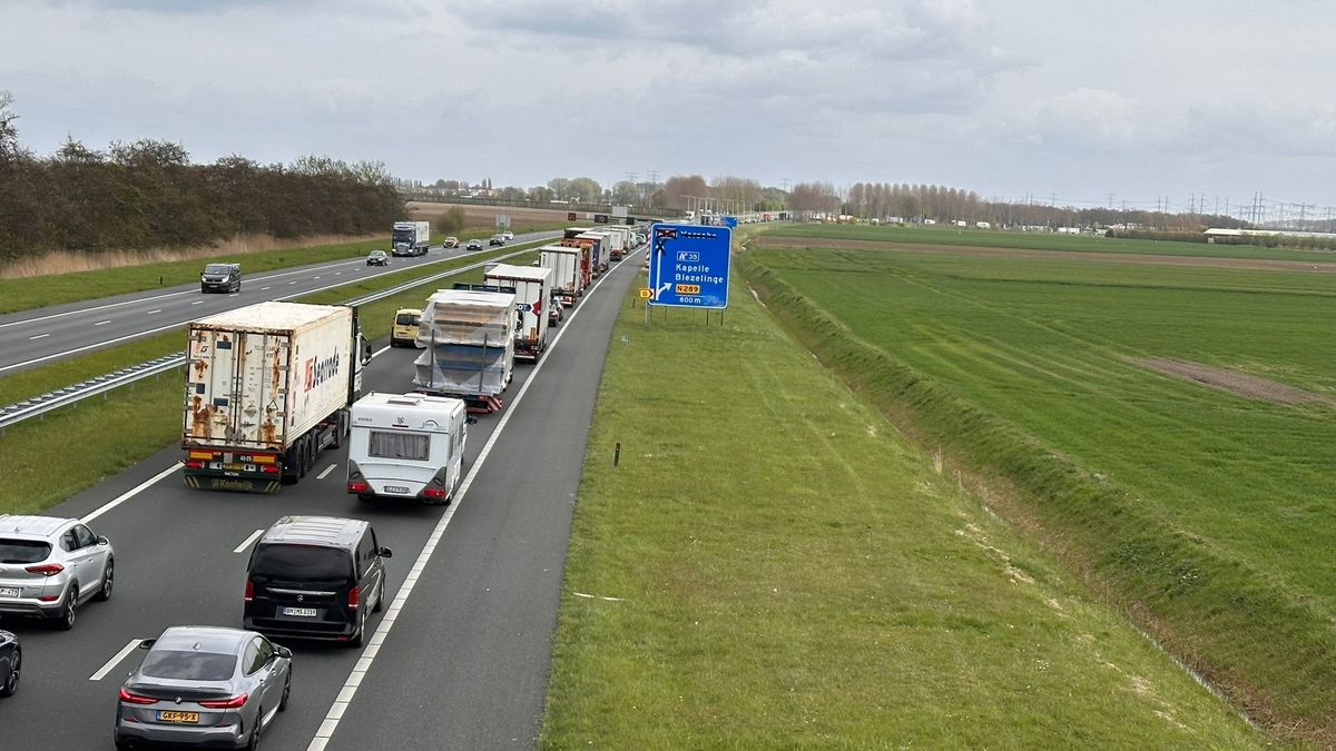 Drukte op omleidingsroutes Zeeland door dichte Vlaketunnel