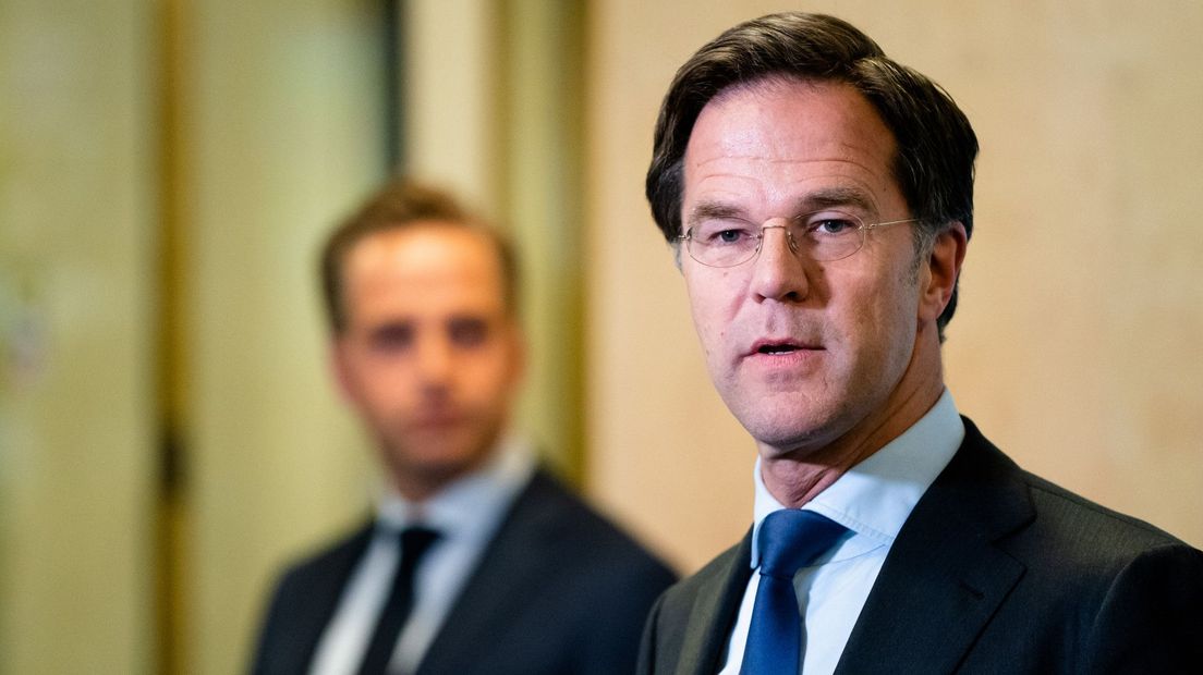 Premier Rutte tijdens het persmoment op woensdag.