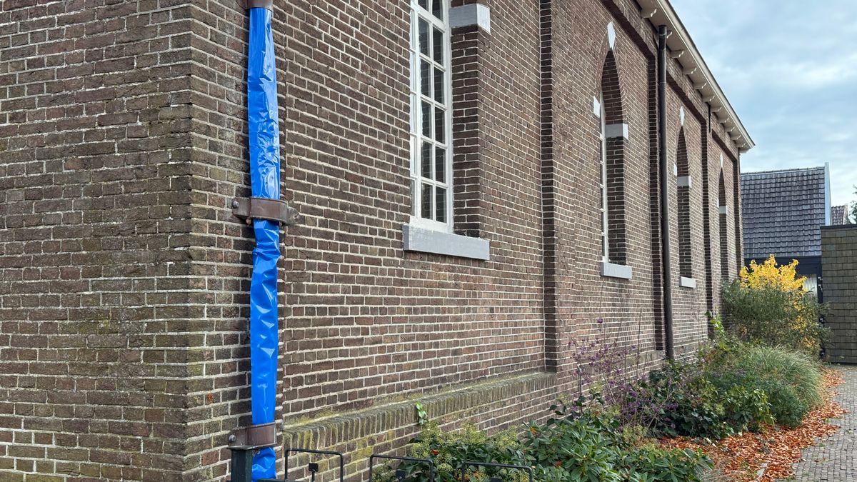 Koperen regenpijpen gestolen bij kerk in Gieten: 'Blijf van andermans spullen af'