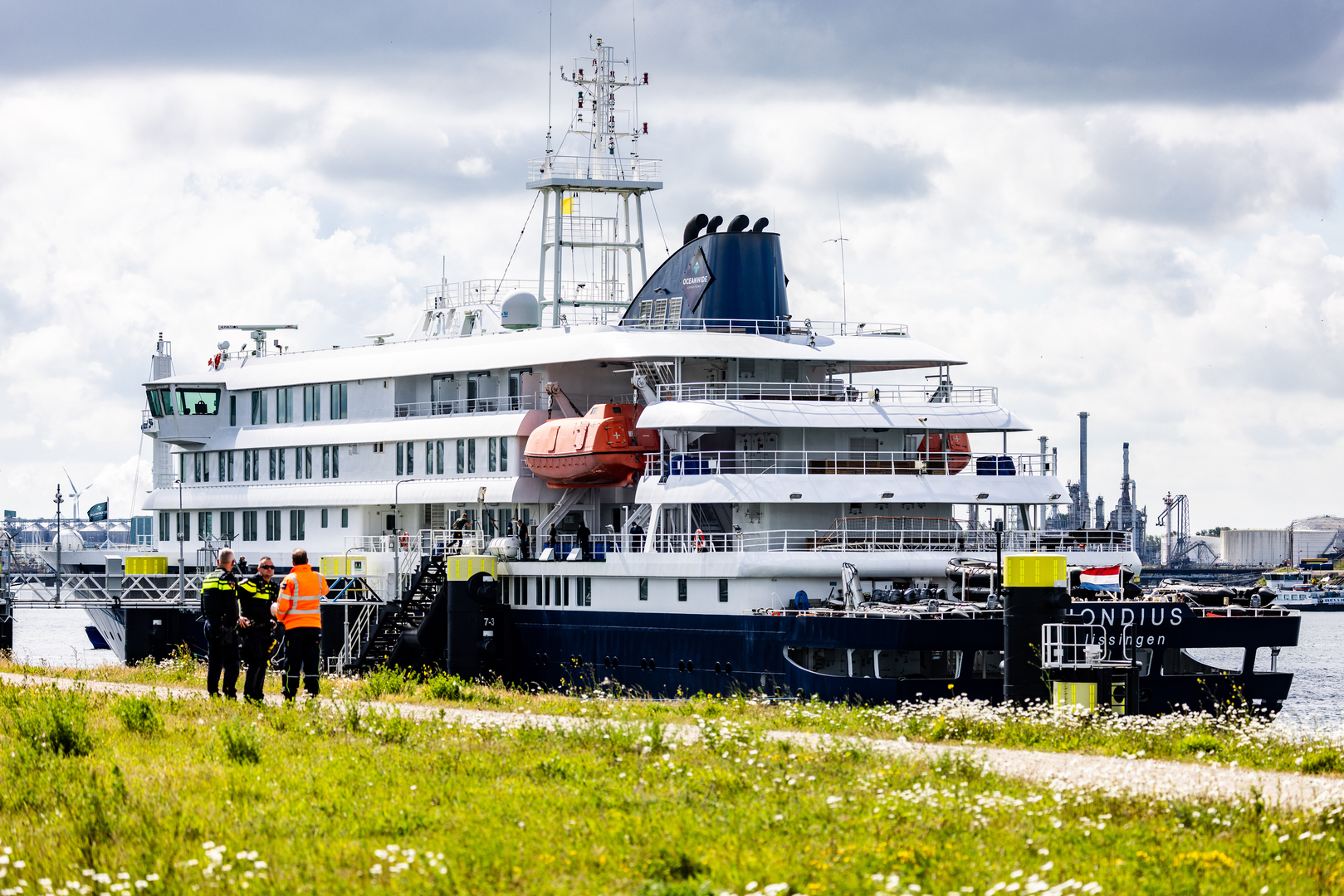 Rederij Oceanwide Expeditions wil dat cruiseschip Hondius over een kleine maand weer gaat varen