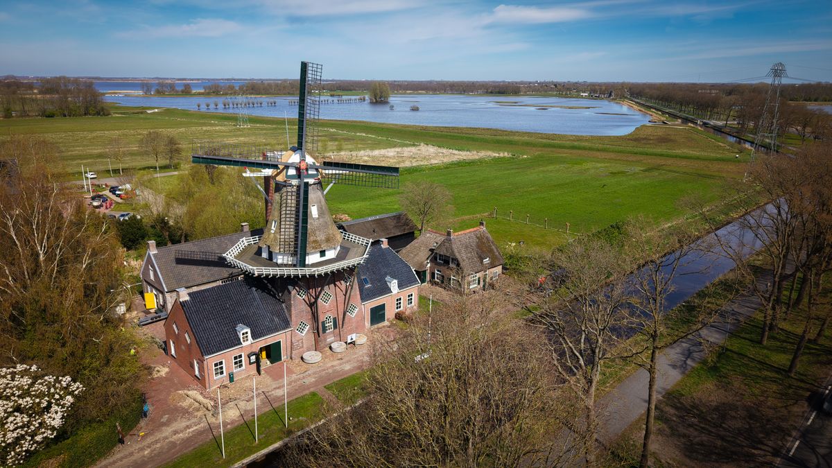 Molen De Wachter in Zuidlaren kan er na een flinke renovatie weer jaren tegenaan