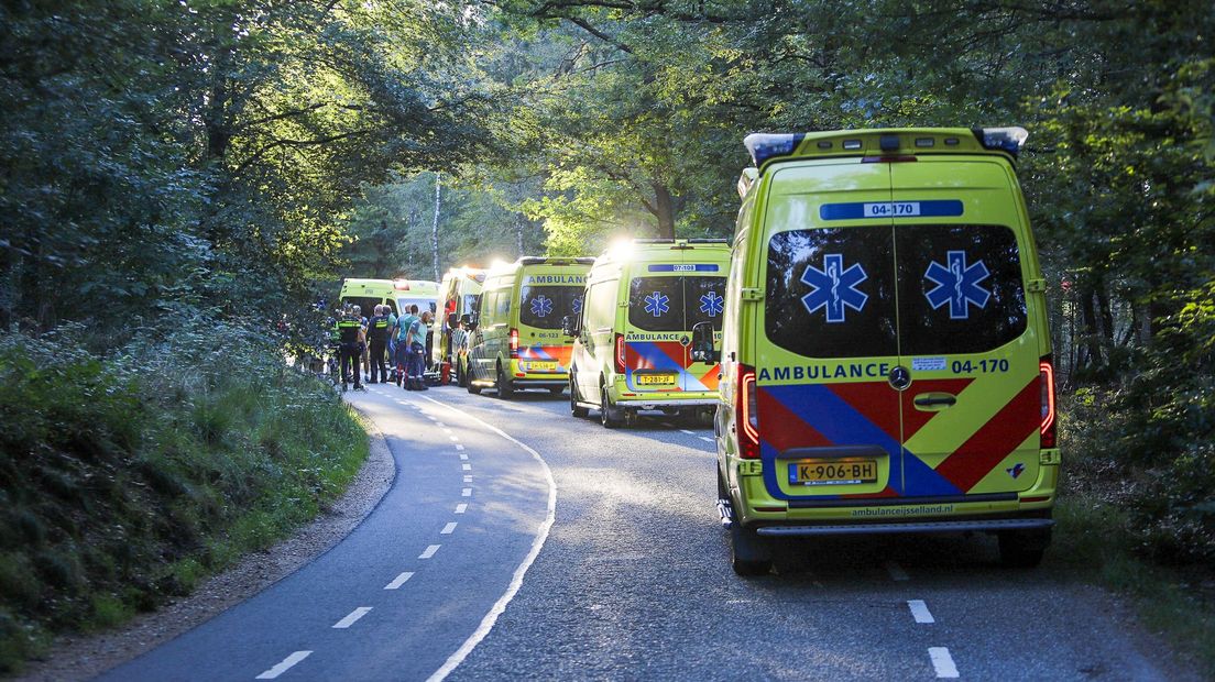 Ambulances op de Woeste Hoefweg.
