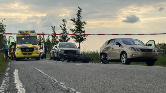 Motorrijder omgekomen bij verkeersongeluk in De Hoef. Motorrijder omgekomen bij verkeersongeluk in De Hoef.
