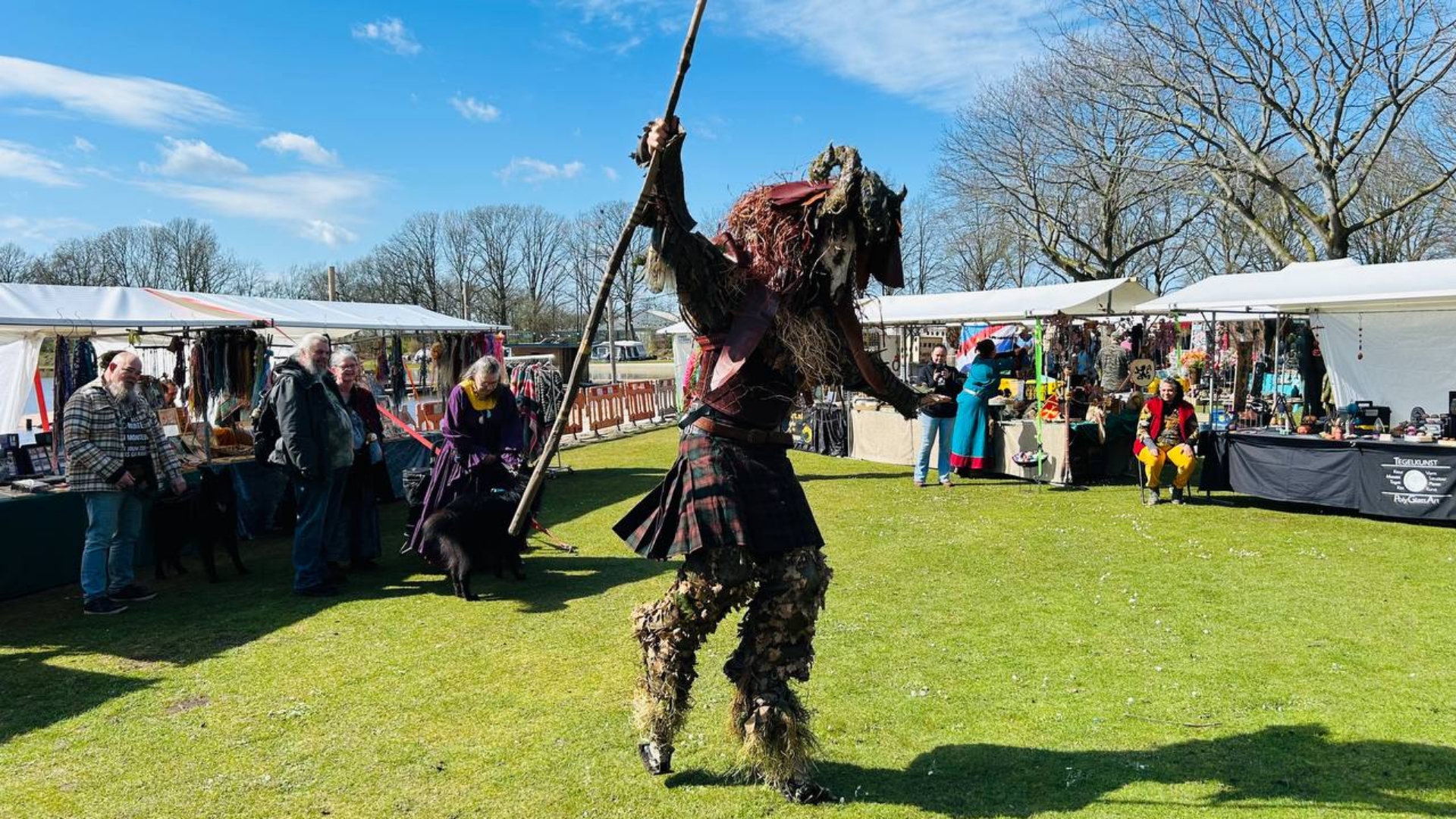 Vikingen, bosjesmannen en Shrek, niets is te gek op Fantasy Festival in Ter Apel