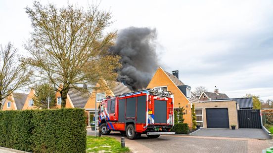 Felle schuurbrand • auto's botsen
