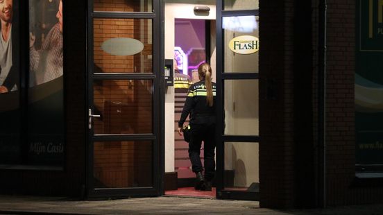 Gewapende overvallers met bivakmutsen slaan toe bij casino