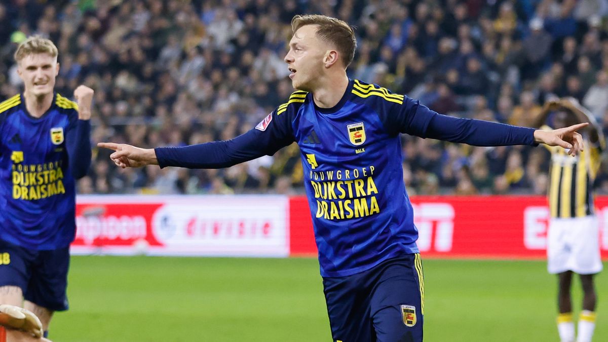 Remco Balk de grote man bij winst op Vitesse: 