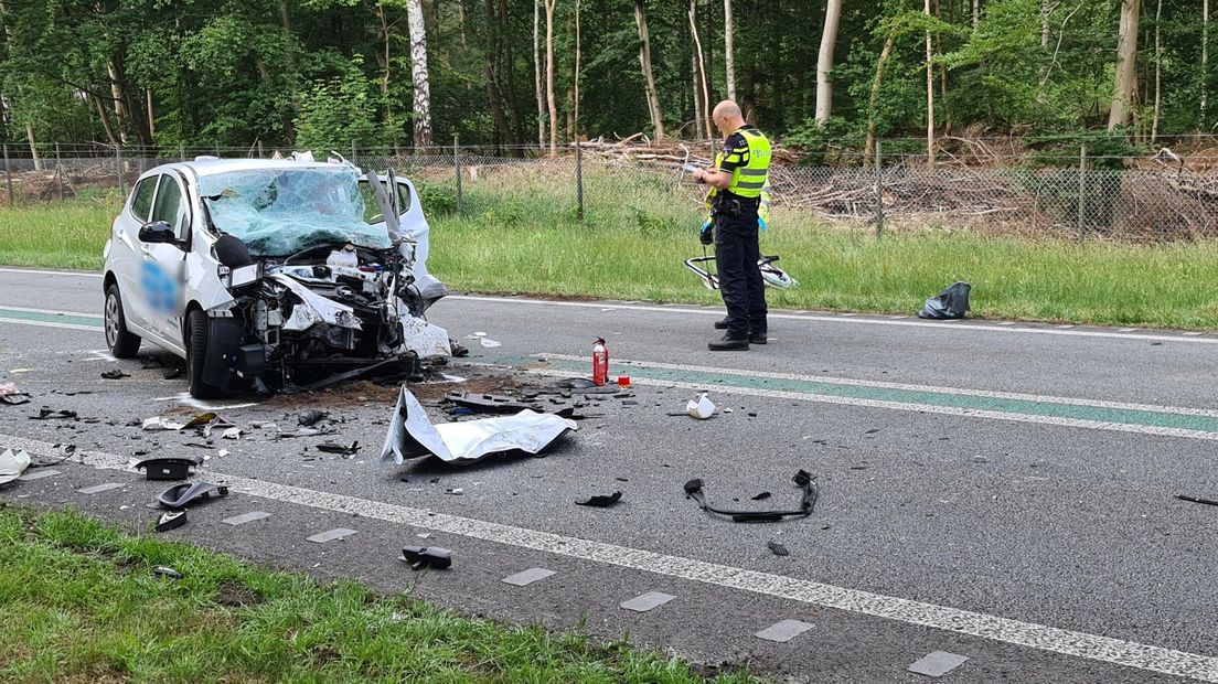 Door het ongeluk is de N34 dicht