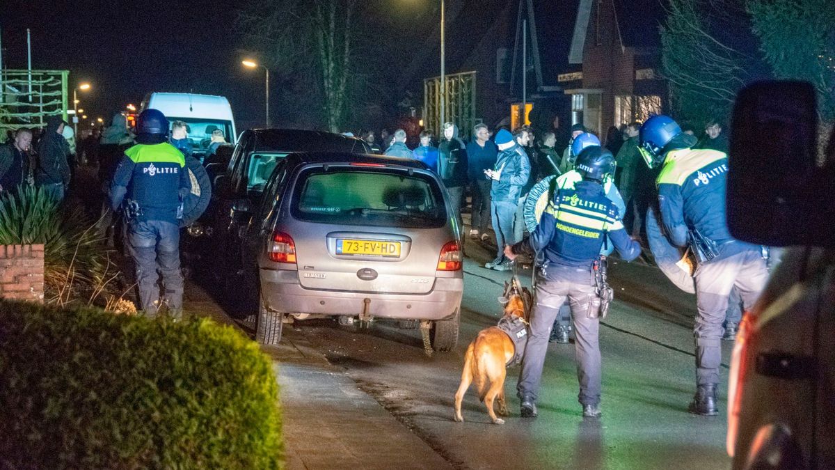 Plaatselijk Belang Kollumerzwaag wil onderzoek naar optreden ME op oudejaarsavond