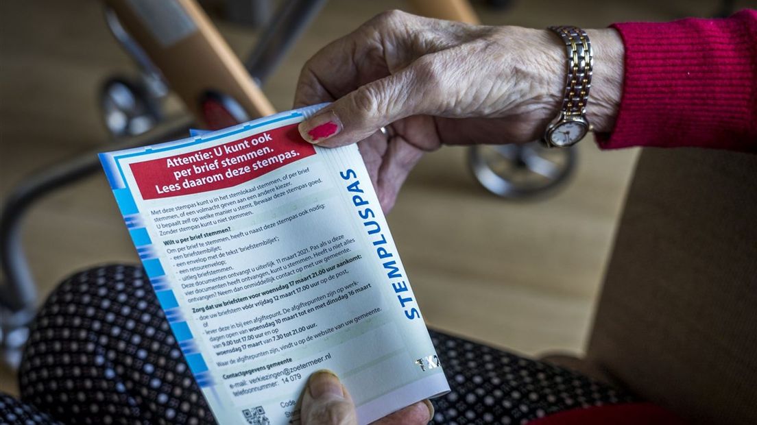 70-plussers vinden het stemmen per brief ingewikkeld