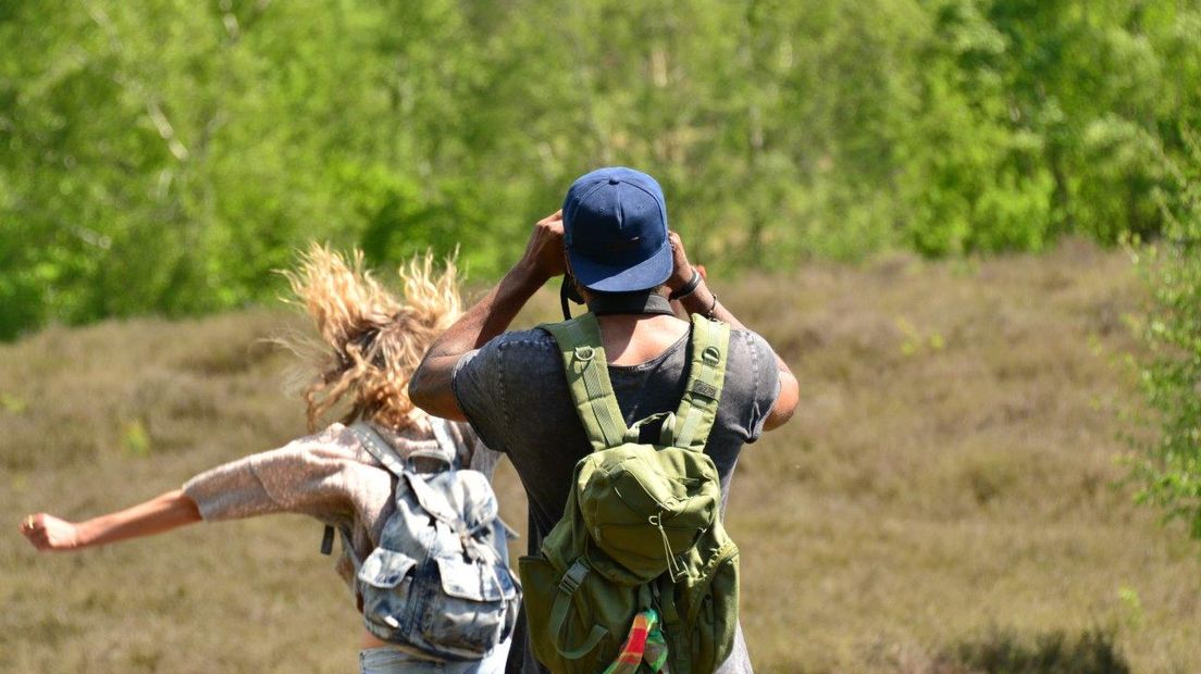 In de nacht van 17 op 18 juni is de Midzomernachtloop van Natuurmonumenten. Natuurliefhebbers lopen dan over de Veluwezoom, wat normaal gesproken niet meer mag na zonsondergang.