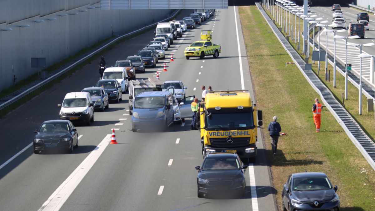 Kop-staart botsing op A4 zorgt voor flinke vertraging