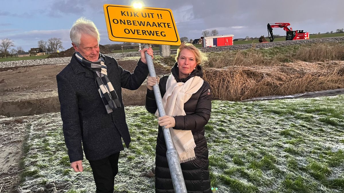 Onbeveiligde spoorwegovergang bij Wjelsryp weggehaald