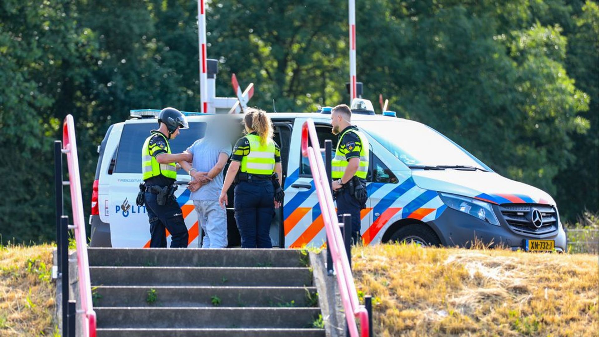 Vechtpartij In Trein • Vrouw Aangerand - Omroep Gelderland