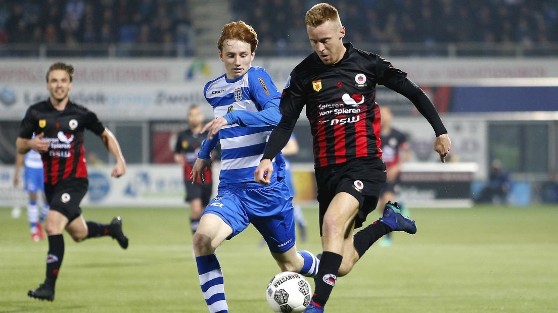 Mike van Duinen in actie tegen PEC