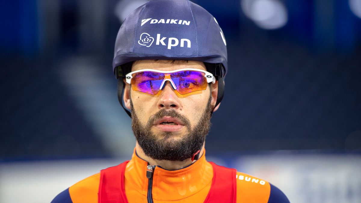 Sjinkie Knegt traint voor het eerst weer mee