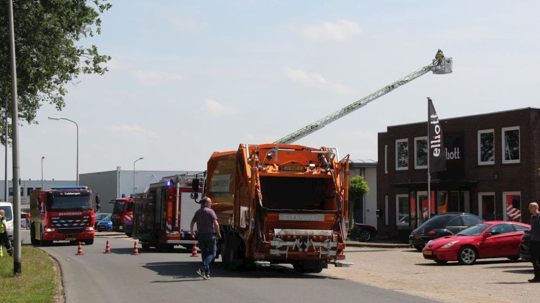 Brand in silo van koffiebranderij in Almelo