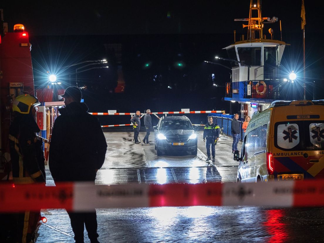 Voertuig te water Krimpen aan de Lek