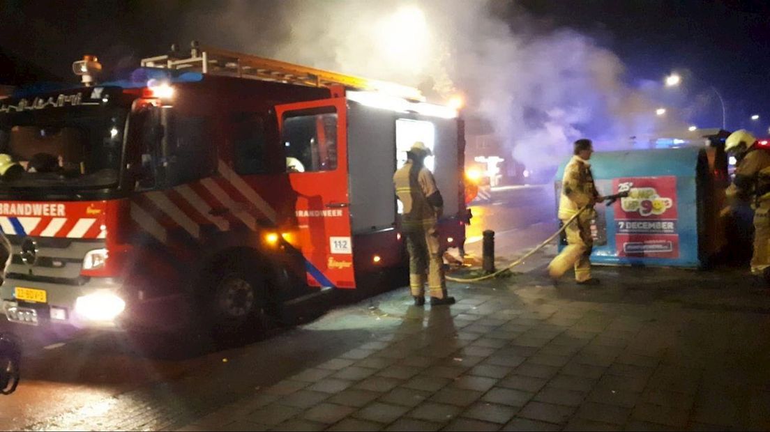 Brand in een kledingcontainer aan de Breemarsweg in Hengelo
