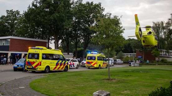 Fietser raakt gewond door aanrijding in Emmen.